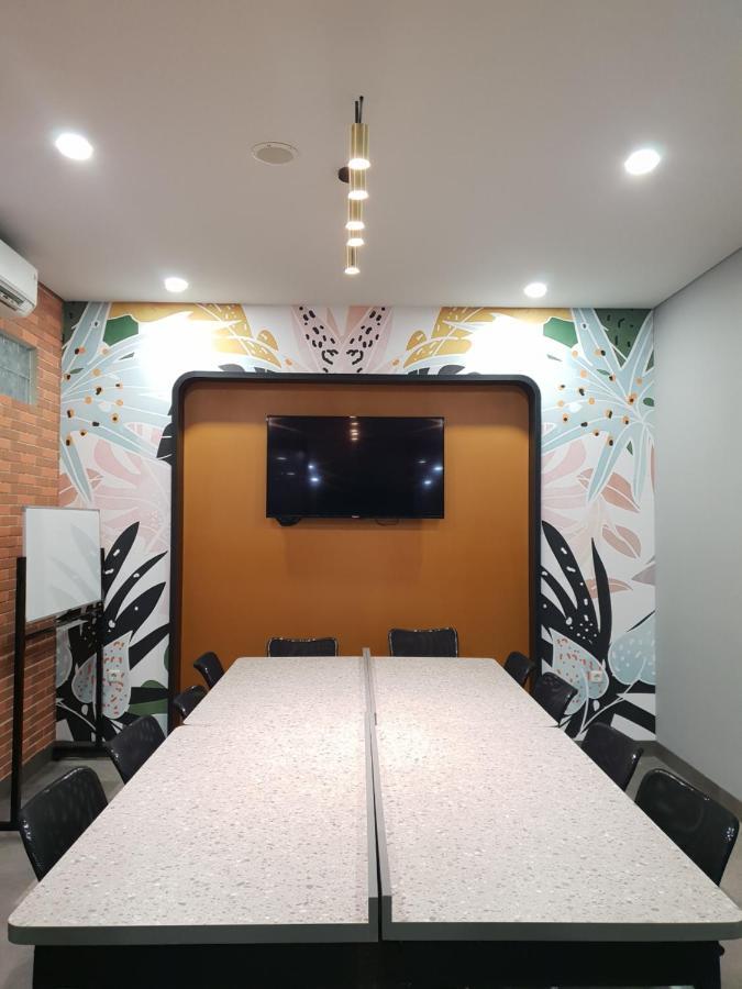 雅加达 Sambina Prime酒店 外观 照片