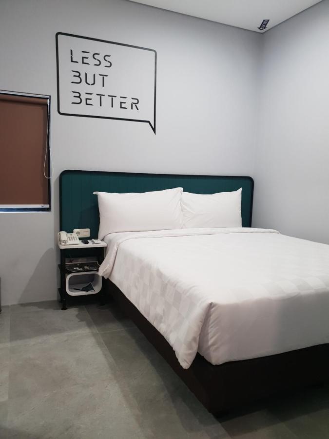雅加达 Sambina Prime酒店 外观 照片