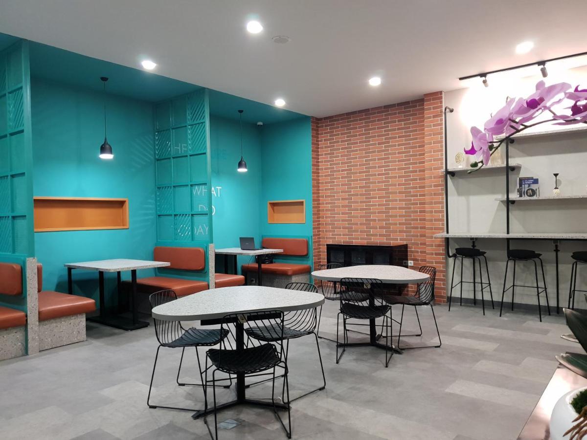 雅加达 Sambina Prime酒店 外观 照片