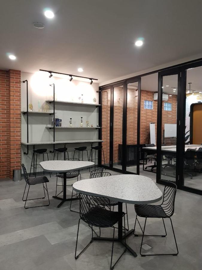 雅加达 Sambina Prime酒店 外观 照片